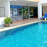 Deng's kamala beach Guesthouse、カマラビーチのホテル