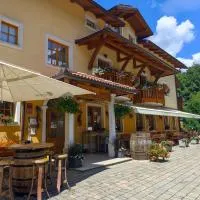 Farm Stay Peternelj, hotel a Ilirska Bistrica
