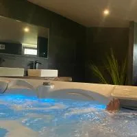 Les murmures de l'eau, chambre d'hôtes avec jacuzzi, hotel v destinaci Lannion