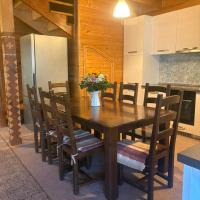 Forest & Lake House, hotel cerca de Aeropuerto de Timisoara-Traian Vuia - TSR, Dumbrăviţa