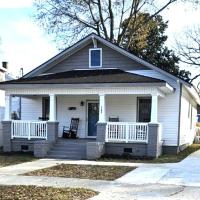 Chestnut Street Bungalow, hotel in zona Aeroporto di Pitt-Greenville - PGV, Greenville