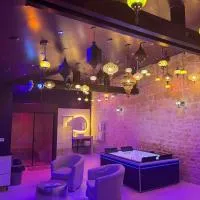 Appartement Jacuzzi Hammam 1001 Nuits Yaospa60, ξενοδοχείο σε Montataire