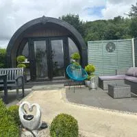 Seaview Glamping Cabin Inishowen, hotel v mestu Creehennan