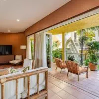 7 Hill Villa Port Douglas with incredible ocean views, hotel a Port Douglas