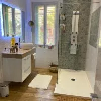 Chambre jungle chez l habitant, hotell sihtkohas Ille-sur-Têt