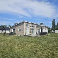 Trevlig fritidshus på Norra Öland, hotel di Löttorp