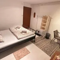 Room under Velika planina, hotel a Stahovica
