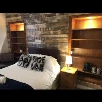 106 Brynmill - Room 9 - Sea Views, hotelli kohteessa Sketty