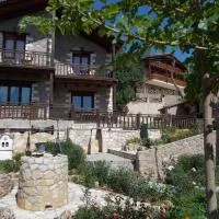 Theasis suites-Ορεινή Φιλοξενία, hotel em Kato Trikala Korinthias
