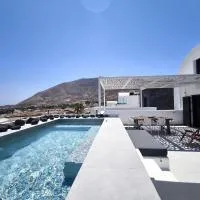 EXO Santorini Sea View Private Pool Villa and Suites, viešbutis mieste Éxo Goniá