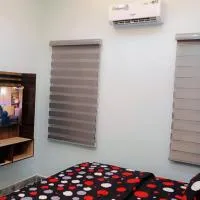 Daprem Self-Contain Service Apartments, hotel u Ujou