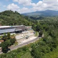 Laska Hotel & Resort Ciater, hotel v destinácii Ciater