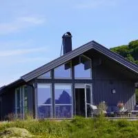 Sea Pearl Lodge, отель в городе Лекнес