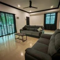 Air-home M1 Simpang near Aulong Econsave, 4BR, 10pax, Netflix, hotel Simpang városában