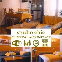 studio chic redécoré avec soin, idéal couples familles ou entre amis,parfait pour cure thermale ou séjour ski, wifi 180 chaines tv parking couvert, hotel v destinaci Brides-les-Bains
