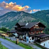 Veitenhof Alm im autofreien Kaisertal, hotel in Ebbs