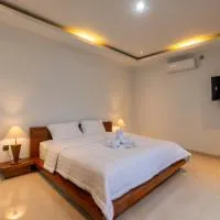 Adis Villa, Cozy Private Stay with Pool , near ubud & sanur, Hotel in Darmasaba