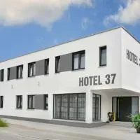 Hotel 37, hotelli kohteessa Landshut