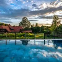 Szarvaskút Vendégházak, hotel i Zirc