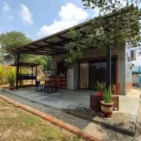 Aininaz Tiny House, hotel u gradu Kuala Pilah