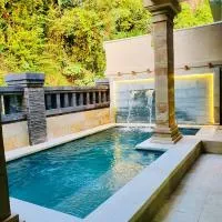 Cliff House Bali With Private Pool, khách sạn ở Sukasada