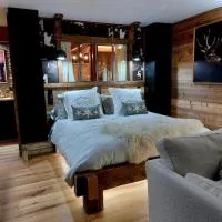 Suite Balneo Les Boutons d'or Font Romeu, hotel di Font-Romeu