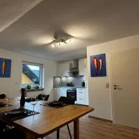 Schöne NEU Renovierte Ferienwohnung、クルムバハのホテル