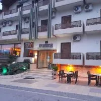 Hotel Prigipikon Suites and sofites, Hotel in Loutra Ipatis