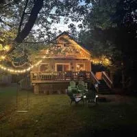 Rustic cabin w Games near Lake and National Park, hotel u gradu Tobermori
