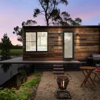 Banksia -Designer Tiny Home w Stunning Dam Views: Kangaroo Valley şehrinde bir otel