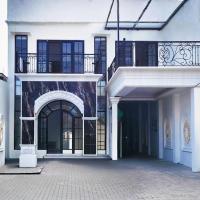 TwoSpaces Living at Nabila Semampir Homestay, hotel din apropiere de Aeroportul Internațional Juanda, Semampir