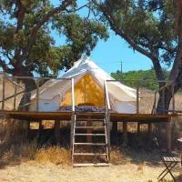 Lost Paradise - Cozy tent in Nature – hotel w mieście Sabóia