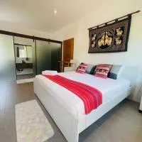 Jungle Breeze Bungalow 8B, Fast WiFi, Quiet Retreat: Ban Dan Mai şehrinde bir otel
