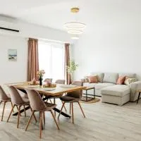 Premium Tulip Aparthotel close to Airport & Therme, מלון בTunarii