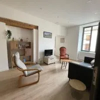 생플루르에 위치한 호텔 Maison Côté Halle L'Artiste