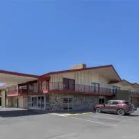 SureStay by Best Western Chambers Petrified Forest، فندق في Chambers