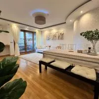 Charenton-le-Pont में, होटल Spacious 2BR Balcony and AC