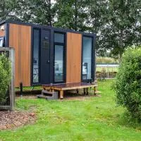 Gold Nugget 2 by Tiny Away, hotel v destinácii Lawrence