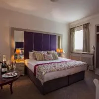 Breffni Arms Hotel, hotel i Arvagh