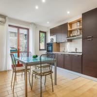 GuestHost - Cozy Beachfront Apartment in Taormina!, Hotel in Giardini-Naxos