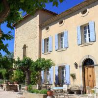 Les Carmes and spa, hotel di Le Thor