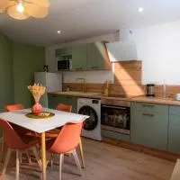 Appartement avec exterieur et parking - Le Puy 5 min, hotel sa Espaly-Saint-Marcel