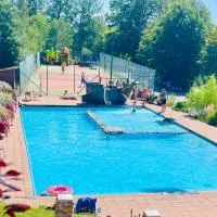 Spa Hotel Podlesí - Walldorf a Pohádková vesnička, hotel em Podlesí