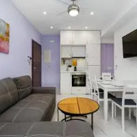 Violetta Apartment - Hellenic Apartments Avlona, hotel i Oinófita