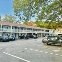 Hampton Motor Inn, hotel di Hampton