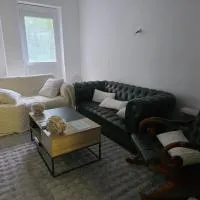 La petite maison au bord du Loir, hotel em Brévainville