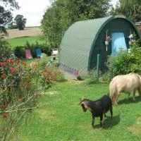 Chalet fleuri, hotel en Lolif