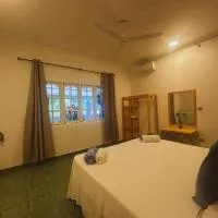 Bahaaru Villa Surf and Stay, hotel in Himmafushi