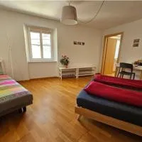 mama's room, hotel u gradu 'Egna'