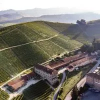 Villaggio Narrante - Foresteria delle Vigne, hotell i Serralunga d'Alba
